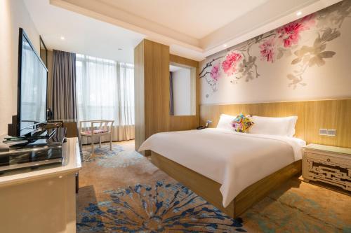 room detail thumbnail 1