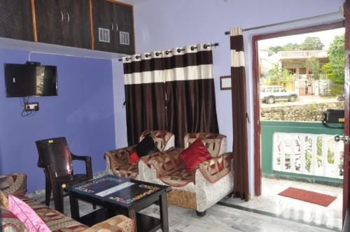 Green Hill Home Stay Mount Abu