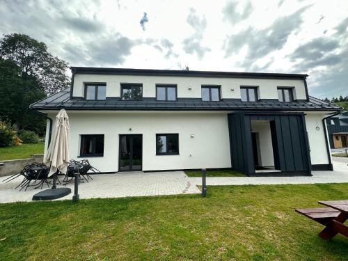 Exterior view, Cerny Dul 292 in Cerny Dul