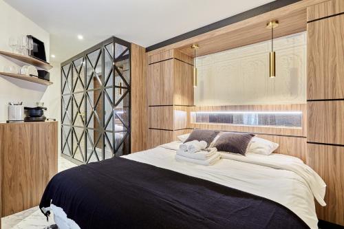Apart hotel Louvre museum by Studio prestige 4