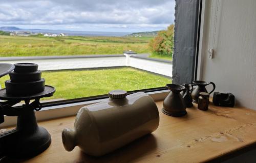 Teach Róisin-Traditional Irish holiday cottage in Malin Head.