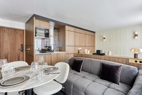Apart hotel Louvre museum by Studio prestige 4