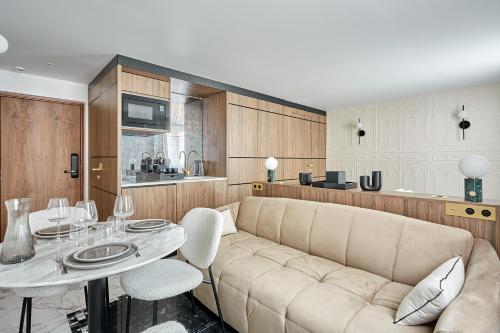 Apart hotel Louvre museum by Studio prestige, Париж