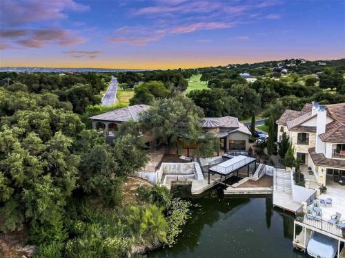 Luxury Lakeside Villa with Lake LBJ Access, Electric Boat Lift, & Countless Amenities in Horseshoe Bay, USA