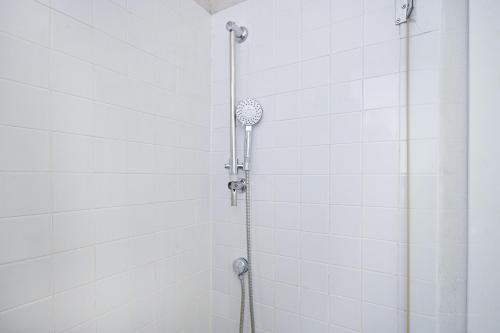 Peaceful 3BR near Frishman Beach by HolyGuest - image 2