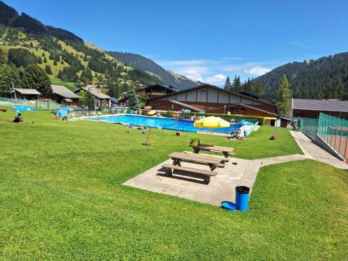 Appartement plus Pool, Morgins, Portes du Soleil