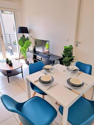 Casa Rosa : appartement moderne avec balcon - Location saisonnière - Tassin-la-Demi-Lune