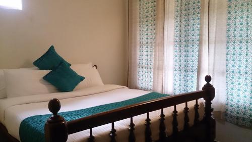 Book the Deluxe Double Room with Balcony Deluxe Double Room with Balcony