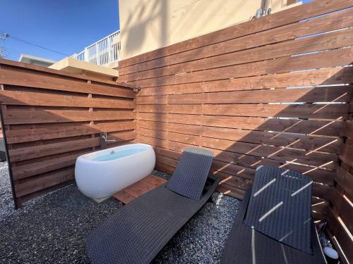 Etcetera Guest House in Niijima