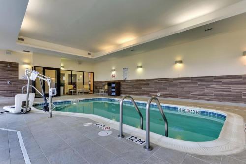 Fairfield Inn & Suites by Marriott Dunn I-95 - image 6