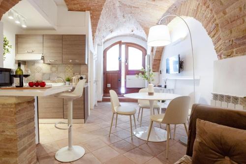 Medieval flat with whirlpool bath, Perugia (foto 3)