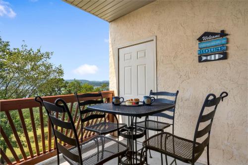Sunset at Watersedge Condo in Branson, USA