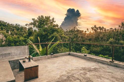 The River Hideaway The River Hideaway