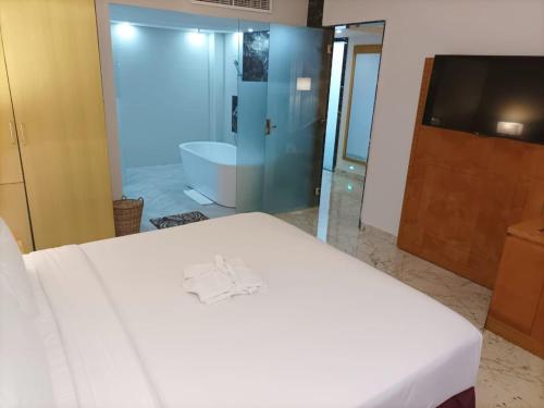 Holiday Inn Dar Es Salaam By IHG - image 4