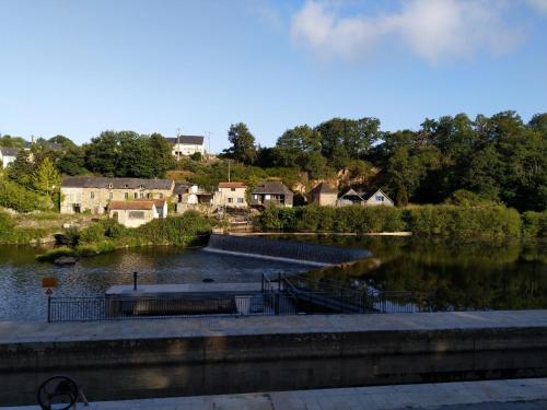 La Fourmondière supérieure, maison éclusière