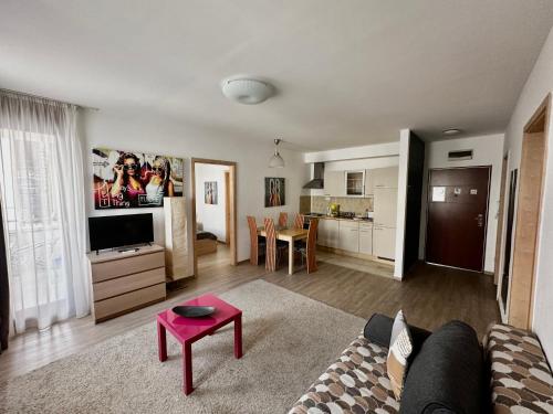 Deluxe Apartment image 8