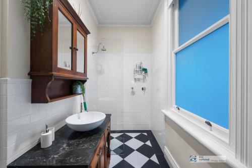 Four-Bedroom Holiday Home image 6