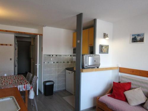 Appartement Huez, 1 pièce, 5 personnes - FR-1-405-64 - Apartment - Alpe d'Huez