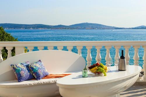 Luxury Villa Bella Vista with Swimming Pool in 貝蒂娜