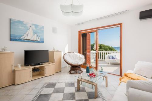 Luxury Villa Bella Vista with Swimming Pool in 貝蒂娜