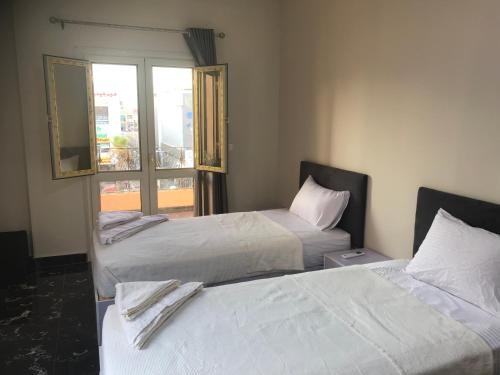 Comfort Suite Near Triumph Luxury Hotel 3