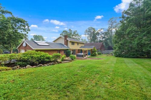 5bedroom w Pergola Hottub & Firepit