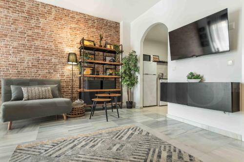 Modern Studio with Private Rooftop Terrace by REMS, Málaga