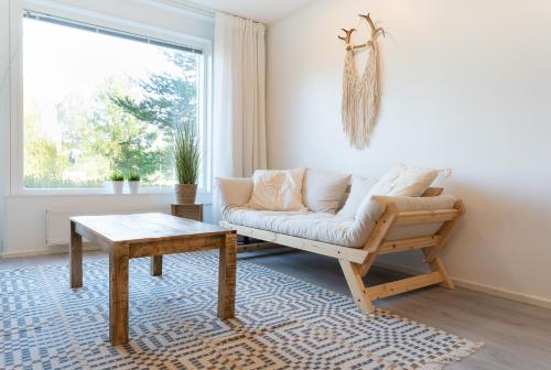 Lumberjack Apartment