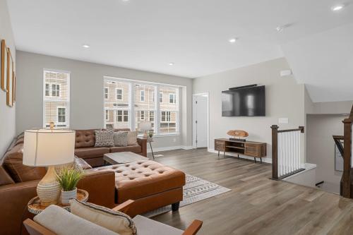 Stunning and Spacious 4-bedroom Townhome! The Dye at Barefoot Resort 403 in North Myrtle Beach, Vereinigte Staaten von Amerika