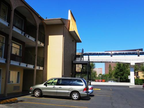 Mardi Gras Hotel & Casino, Las Vegas (photo 3)