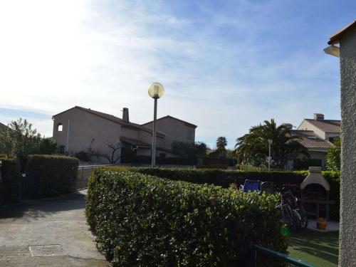 Appartement Saint-Cyprien 2 pièces 4 personnes - FR-1-225D-22 - image 2