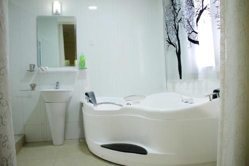 2 bedrooms, 2 beds