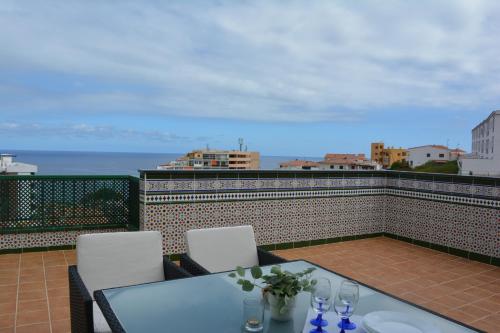 Penthouse with amazing views in Las Caletillas free WIFI