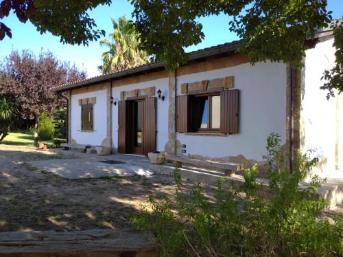Momon1616 Intero Chalet, Unterkunft in Galatina