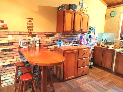 Kitchen, LODGE NATAN in Nanegalito