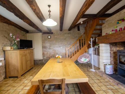 Gîte Cherveix-Cubas, 4 pièces, 7 personnes - FR-1-616-70