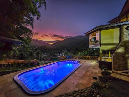 Casa amarela portogalo Angra dos Reis