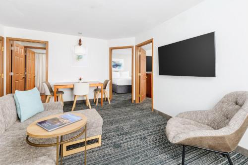 Two-Bedroom Suite with Sofa Bed