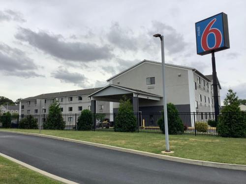 Motel 6 Lancaster, PA in لانكاستر