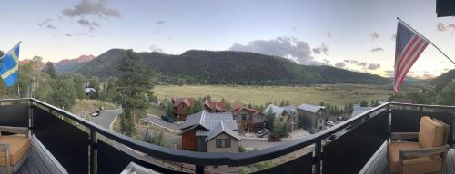 Basecamp at Valley Floor - views and wildlife!, Telluride (photo 2)