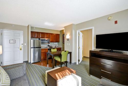 Homewood Suites Dulles-International Airport