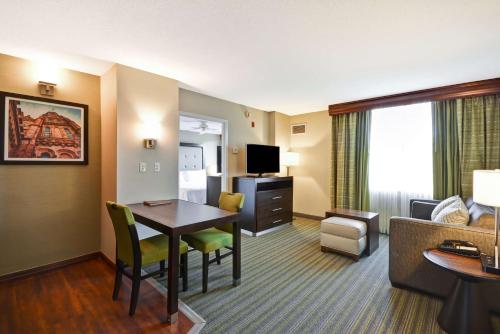 Homewood Suites Dulles-International Airport