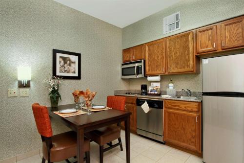Homewood Suites by Hilton Houston-Woodlands-Shenandoah - image 13
