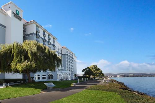 Embassy Suites San Francisco Airport - Waterfront