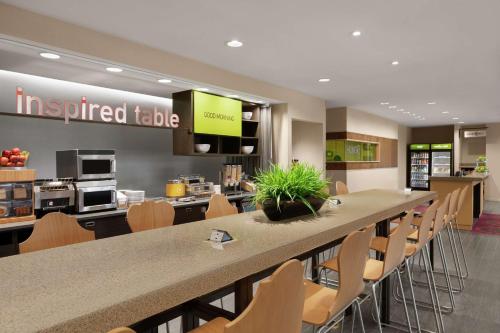 Home2 Suites By Hilton Savannah Airport