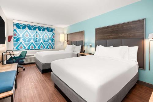 Tru by Hilton Portland Airport - image 2
