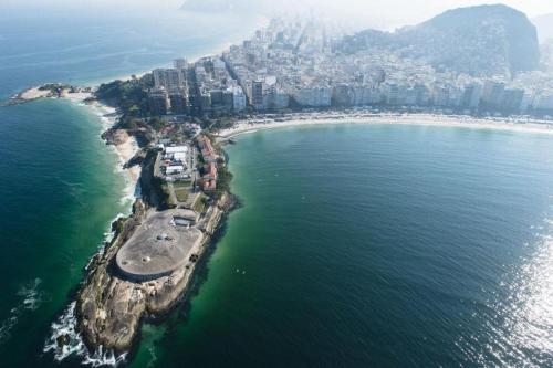 Studios confortaveis na URCA, perto Pao de Acucar, reformados, WI-FI, TV e ar condicionado SPLIT, pa in Urca
