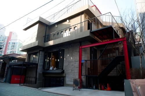 The house is rented completely