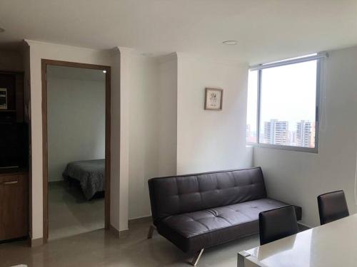 Espectacular apartamento cerca al Lleras y El Tesoro