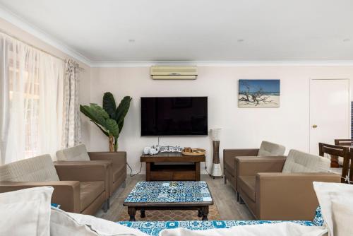 Walking Distance to Birubi Beach in Anna Bay